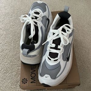 Women’s Nike air max bliss